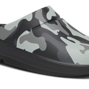 Women's OOcloog Luxe Clog - Night Camo